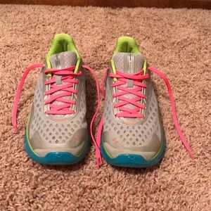 UNDER ARMOUR running shoes
